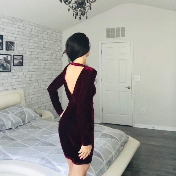 Burgundy Velvet Open Twisted Back Bodycon Dress - Picture 6 of 8